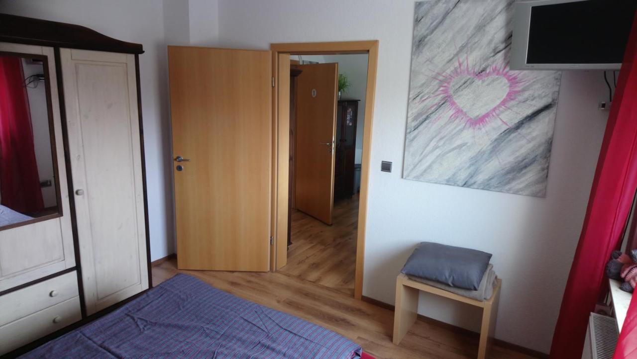 אולדנבורג Private Zimmer Bei Der Weser-Ems-Halle מראה חיצוני תמונה